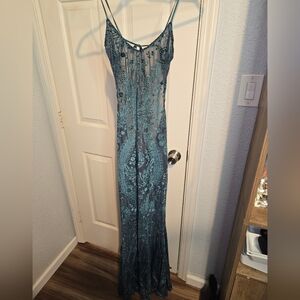 Dolls Kill Size 1x Elegant Teal Lace Maxi Dress